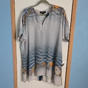 Citron Artistic Blue and Gray Short Sleeve Tee